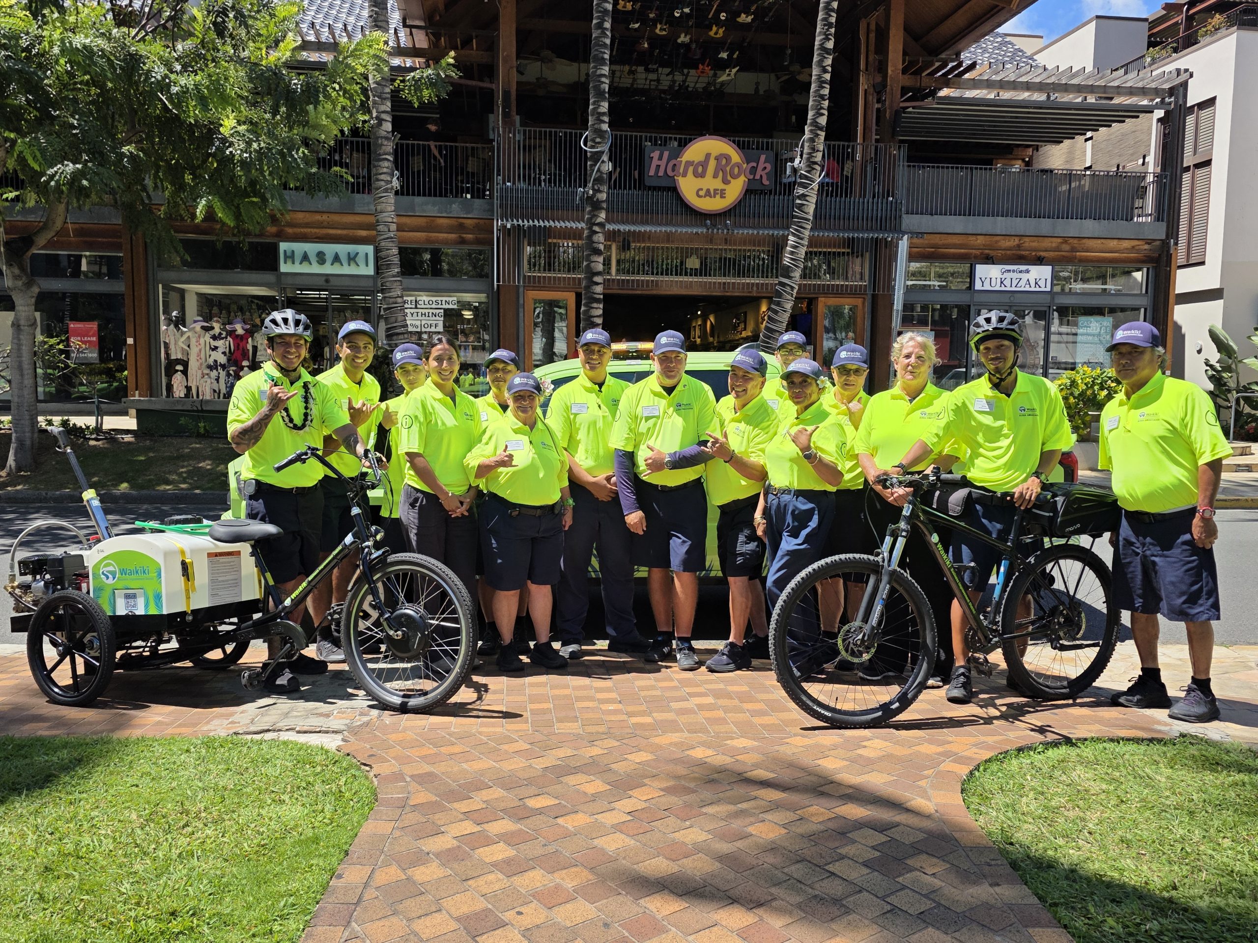 Group photo of Waikiki BID Aloha Ambassadors